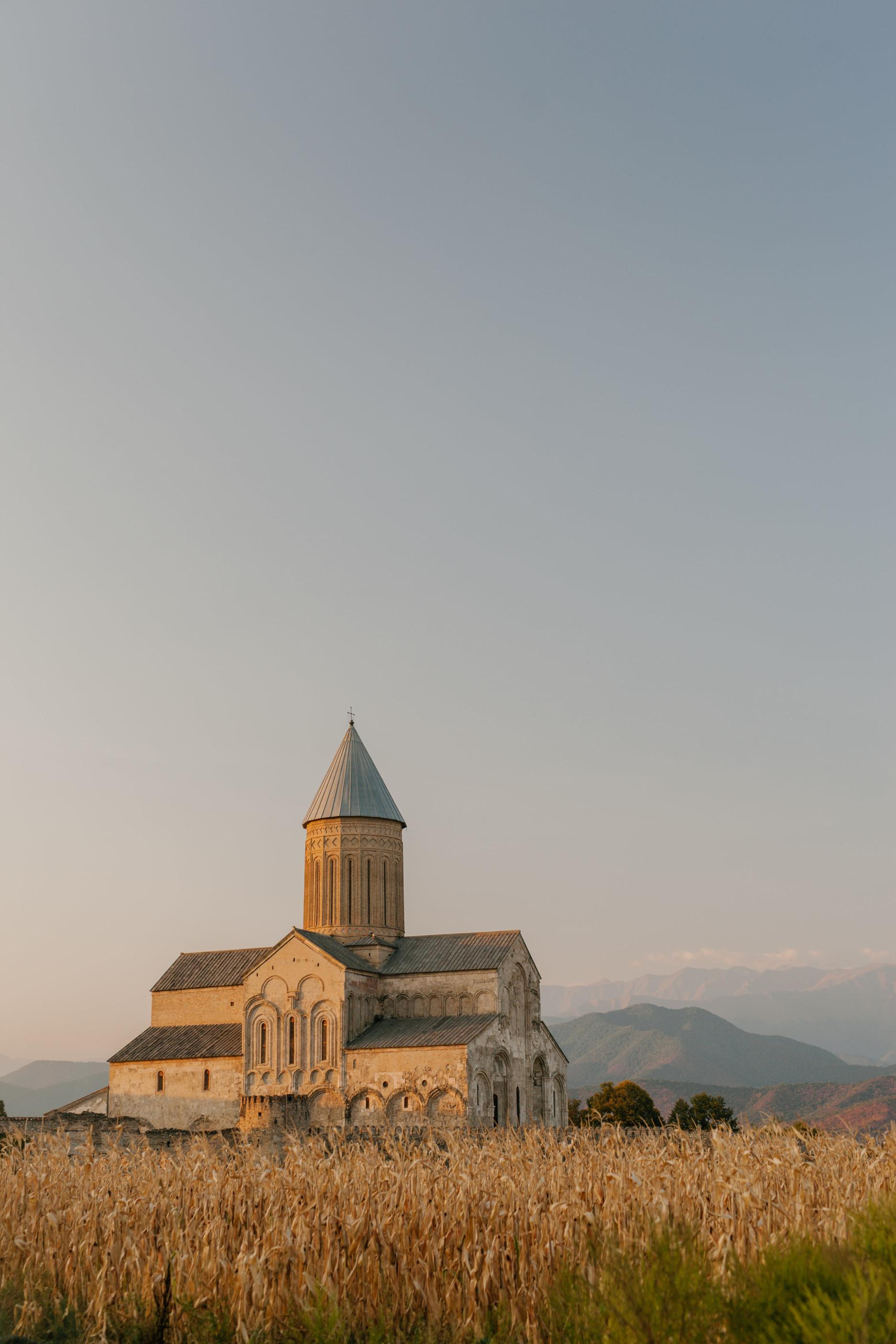 Skarby architektury sakralnej – kościoły i katedry pełne historii